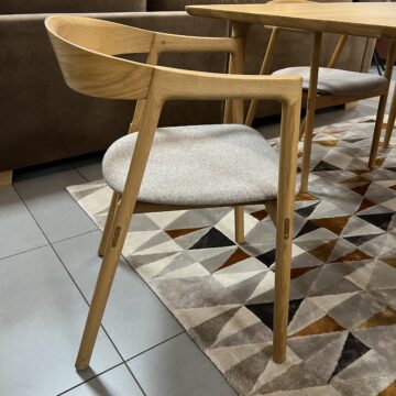 Muna söögitool, salonginäidis