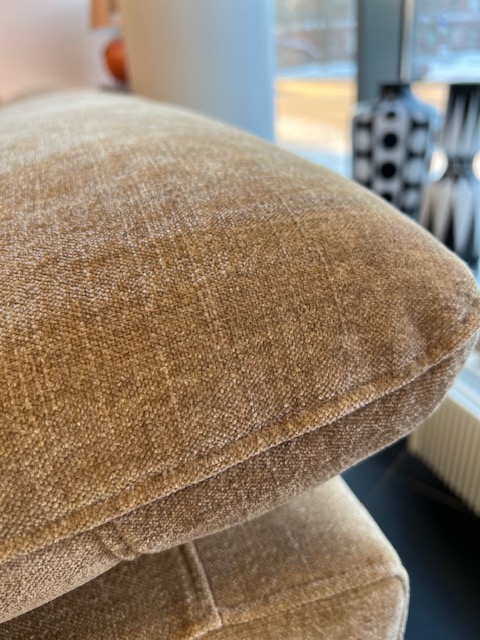 IMG_3076 Diivan Melani, manuaalselt ja elektriliselt reguleeritavad istmed, salonginäidis - Image 14