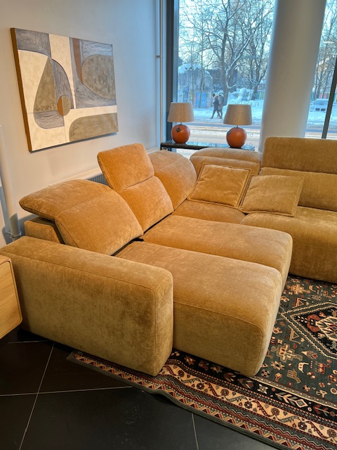 IMG_3084 Diivan Melani, manuaalselt ja elektriliselt reguleeritavad istmed, salonginäidis - Image 7