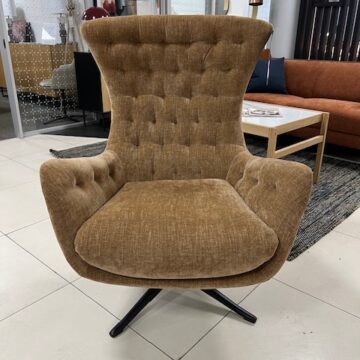 Sini tugitool, salonginäidis