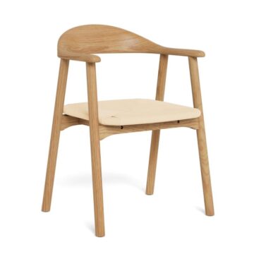 Adda tool käetugedega – hele punutis